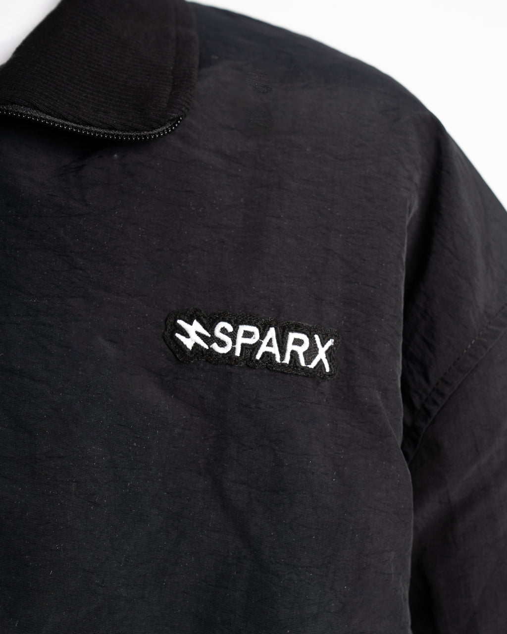 UNISEX TECH - BOXY SLIM-FIT JACKET