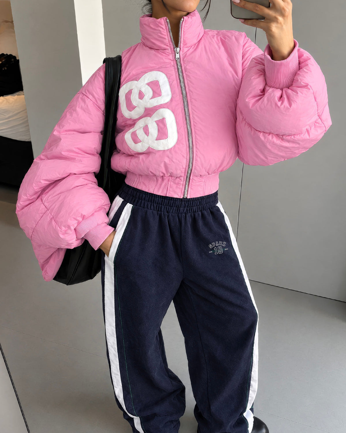 NAVYBLUE BAGGY SWEATPANTS